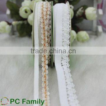 Decorative elastic lace trim