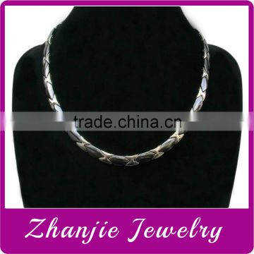 wholesale stainless steel titanium necklace made of ceramic and titanium with health magnetic element