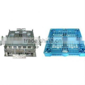 Plastic injection pallet mould