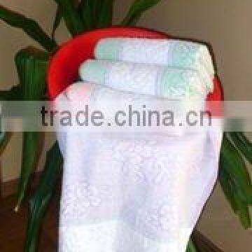 100% Cotton Yarn Dyed Jacquard Bath Towel