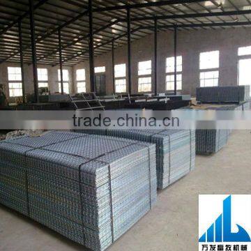 Durable Automatic Hot Dip Galvanized Layer Poultry Cage photo-3