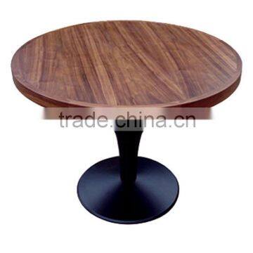 Retro style round table top restaurant wooden dining table