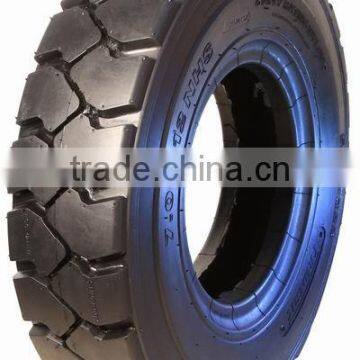 China Manufacturer Hot Sale Bias Industrial Tire Cheap Tractor Tires 10.0/75-15.3