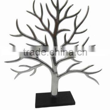 Aluminum tree with wooden base