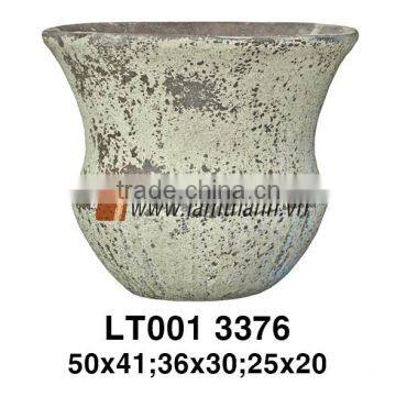 Vietnam Decorative Curved High Quality Rustic Antique Flower Pot