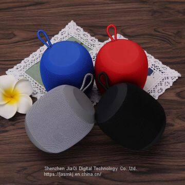 The new network cloth G4 mini bluetooth speaker card stereo low - tone gun mobile phone audio gift e-commerce foreign tr