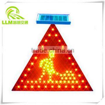 Hot Sale Aluminum LED Solar Triangle Traffic Warning Sign Board