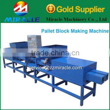 Wood waste molding machine for pallet feet/block process plant