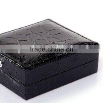 T1150 Fashion Jewlery Leather Cuff Box Wholesale Cufflink Box photo-3