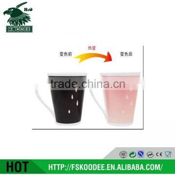 Wholesale price color changing ceramic mug with customized logo