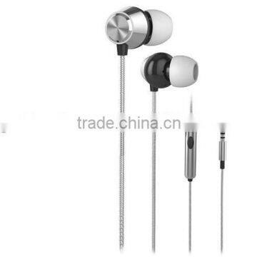 Hot selling wired in ear metallic earphone earbuds with mic for mobie phone /mp3 /PC/ipod