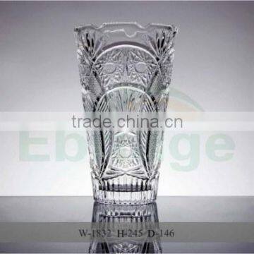 European elegant tall glass vase for wedding