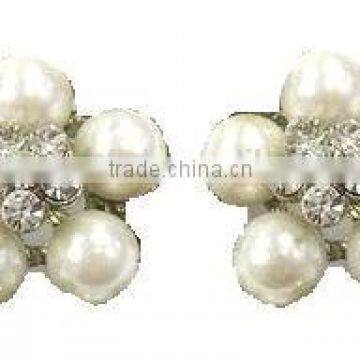 Fashion metal silver flower earrings stud , decorated with pearl and crystal, Customized Colors or LOGO and OEM desigtn accept