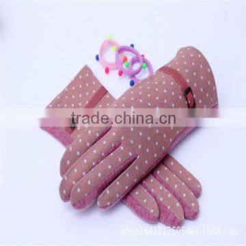 China Woolen Glove Manufacturer Pink Magic Glove