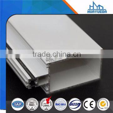 Extruded aluminum profile for curtain wall