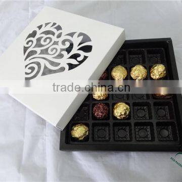 2015 Hollow-Carved Heart Pattern Hard Silver Coated Paper Chocolate Gift Box photo-5