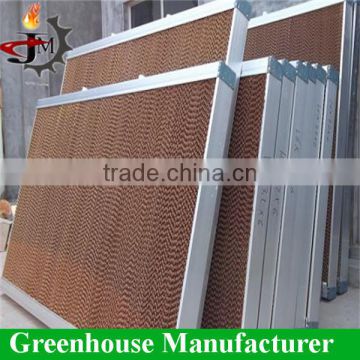 Greenhousecooling pad / wet wall