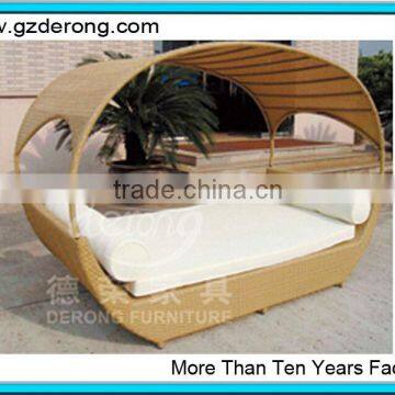 cheap poly rattan day bed