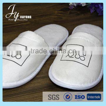 Luxury 5 star hotel slippers exquisite hotel slippers with embroidery logo