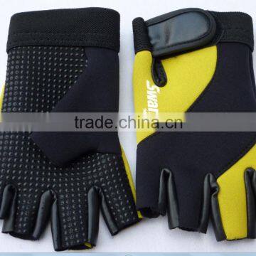 Neoprene short dving gloves of diving accessories