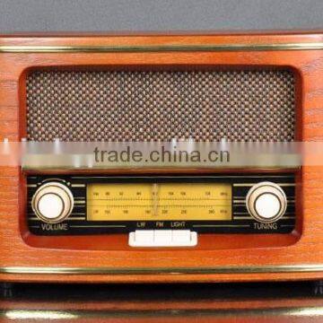 classic retro AM/FM radio