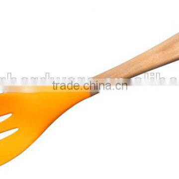 F01-7 silicone slotted spoon, silicone slotted soup spoon with wooden handle