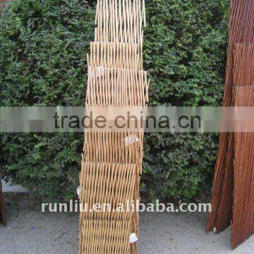 willow trellis/wicker fence