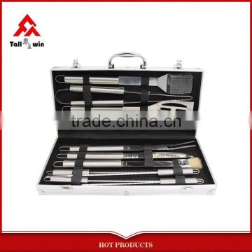 Hot multifunction stainless steel bbq tools set with aluminum box