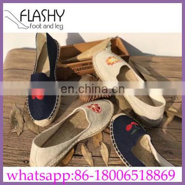 Wholesale fashion customized logo canvas shoes line-soled for sale