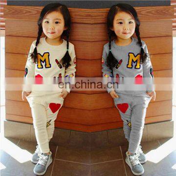 Winter Fall Baby Girls Casual Lips  print outfit sweat suits set  cartoon  fleece  sweatsuit 2pcs set beige grey 2 colors 4 size