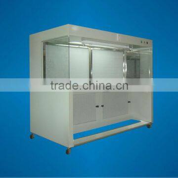 Horizontal laminar flow clean bench