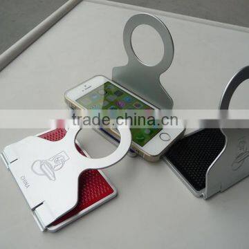 New design cheap and popular foldable mobile phone charging holder