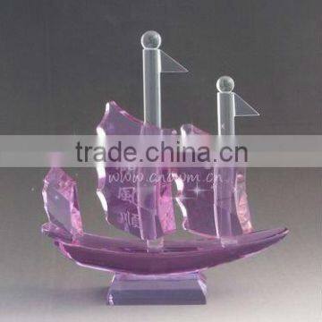 Customized crystal boat for business gifts