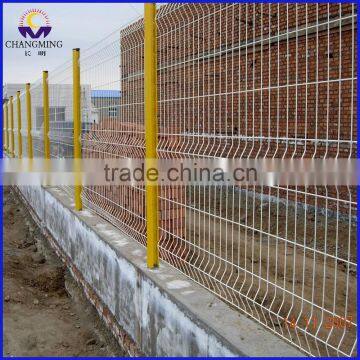 New Design 3d Coated Triangular Curved Fence for Court photo-6