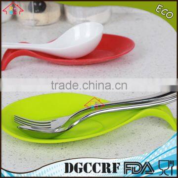 NBRSC Spoon Rest Flexible Silicone Spoon Holder Handle Hole Design for Placing Spoon Without Mess Kitchen Utensils Set of 5 photo-4