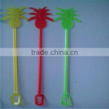 Quality cocktail plastic rod shape pineapple stirrer