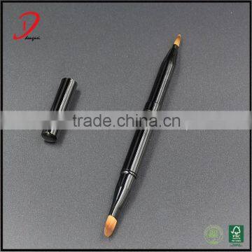 Wholesale Private Label OEM Black Metal Handle Retractable Lip Brush