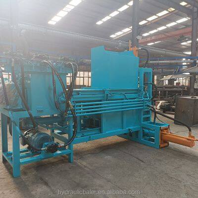 El más vendido de la fábrica, el envasador de heno, paja y ensilaje hidráulico de tres cilindros, es fácil de operar photo-4