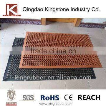 rubber fatigue reduction mating with hole