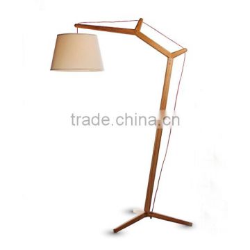 Wood floor lamp with E27 lamp holder CE, UL RoHS certificate