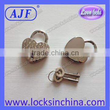 Hot selling Heart Shaped Silver Rhinestone padlock for necklace
