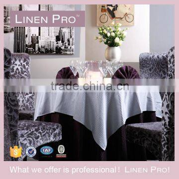 LinenPro China Supply Waterproof Dining Table Cloth Disposable Table Cloth