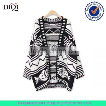 Fashion Women Ponchoes Cardigan Knitted Geometric Pattern Sweater