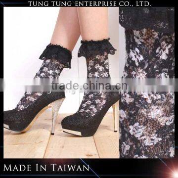 5053 White Rose Ruffled Lace Anklet Socks