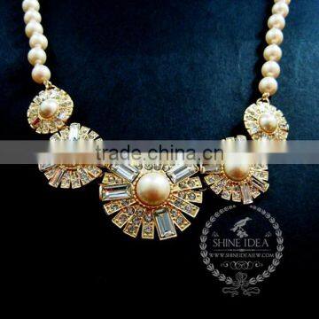 vintage antiqued gold white pearls cabochon chunky chic fashion choker statement women necklace 6320032