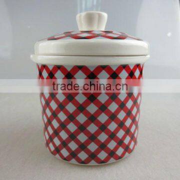 round decal ceramic tureen with cover