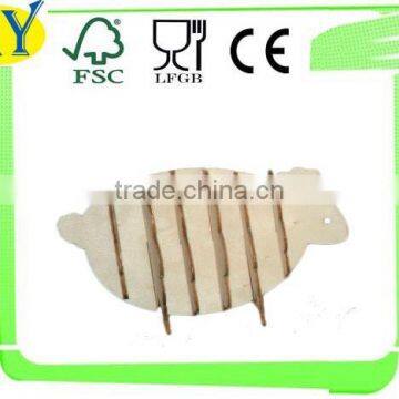 natural animal shaped cheap wooden coaster
