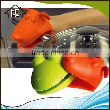 NBRSC Strict Quality Checked Anti Slip Silicone Oven Mitt Kitchen Glaove Oven Mitt Silicone Item For Using Silicone Gloves photo-5