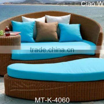 2014 Spring sun lounger round rattan bed