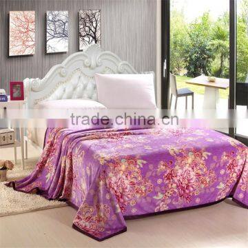 Luxury high quality thick wooven portable beautiful flowers pattern China factory blanket